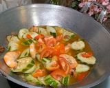 Foto langkah ke 2 dari resep Tumis oyong/gambas enak.
