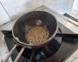 A picture of step 3 of Masoor dal.