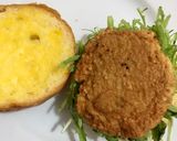 Foto langkah ke 4 dari resep Burger Ikan Dori.