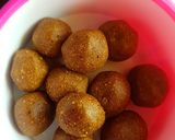 A picture of step 4 of Healthy Groundnut Balls.
