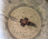 Foto del paso 2 de la receta: Ensaladilla fresca de aguacate y langostinos con hierbabuena