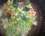 A picture of step 3 of Masala sooji.