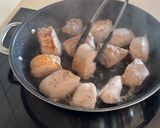 Foto del paso 2 de la receta: Solomillo de cerdo en salsa de paté a la pimienta
