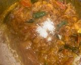 A picture of step 4 of Mushroom paneer pepper fry.