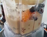 รูปขั้นตอนการทำที่ 2 ของ Heavy Berry Smoothie