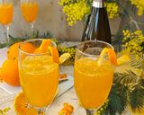 Foto del passaggio 2 della ricetta Cocktail mimosa