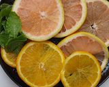 A picture of step 1 of Grapefruit/Orange/Mint Detox.