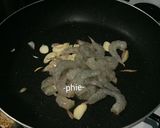 Foto langkah ke 2 dari resep Cah sawi putih udang.