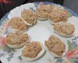 Foto del paso 7 de la receta: Huevos rellenos de marisco