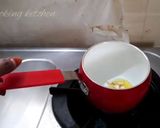 A picture of step 2 of Mango wheat halwa.