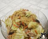 รูปขั้นตอนการทำที่ 5 ของ 🍝🍝ผัดหมี่​เหลือง​(สำเร็จ​รูป)​🍝🍝