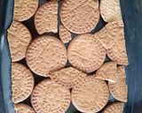 A picture of step 3 of Coffee biscuit pudding.