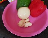 Foto langkah ke 2 dari resep Daging sapi masak paprika.