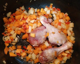 Foto del paso 3 de la receta: Sopa con muslitos de pollo y arroz