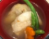 Foto del paso 3 de la receta: Sopa de verduras y pastel de arroz glutinoso Japonés O-ZOUNI 🇺🇾🇯🇵お雑煮Cocina japonesa de Año Nuevo
