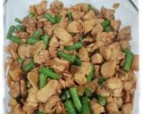 Foto langkah ke 3 dari resep Tumis Ayam Buncis Ketumbar.