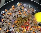 A picture of step 1 of Spaghetti & bolognese sauce.
