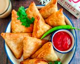 A picture of step 6 of Paneer Samosa.