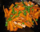 A picture of step 2 of Gajar or matar ki sabji.