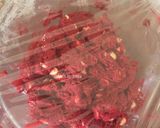 Foto langkah ke 3 dari resep Red velvet white chocolate cookies.