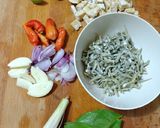 Foto langkah ke 1 dari resep Nasi Liwet Tempe Teri.