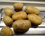 Foto del passaggio 1 della ricetta Frittata di Carciofi e Patate fritte con un cuor filante 🎅🎄