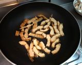 芹菜炒素肉的食譜步驟2照片