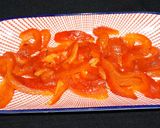 Foto del paso 2 de la receta: Filete de salmón con pimientos asados al pil pil