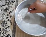A picture of step 5 of Easy Cornstarch Cake.