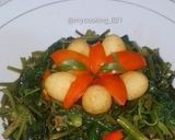 Foto langkah ke 4 dari resep Cah kangkung saus tiram kombinasi dengan telur puyuh.