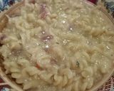 Foto langkah ke 4 dari resep Simple macaroni carbonara.