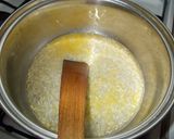 Fehércsokoládés rizspuding, áfonyaszósszal recept fázis 2 fotója