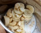 A picture of step 3 of Overnight Oats, Chia Seeds and Banana Smoothie (Healthy no cook breakfast recipe).
