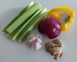 Foto del paso 1 de la receta: Verduras tricolor 🟡🟣🟢
