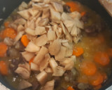 Foto del paso 7 de la receta: Estofado de venado con setas sobre puré de patatas