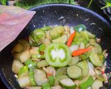 Foto langkah ke 4 dari resep 732. Tumis Timun.