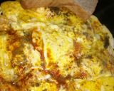 صورة لخطوة 2 من وصفة بيض بالجبن والكركم والزعتر 👌👌