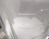 Foto del paso 1 de la receta: Pisco sour con azúcar flor 🍋