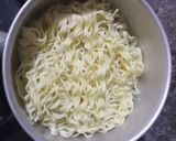 Foto langkah ke 1 dari resep Mie Goreng Ekonomis.