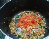 A picture of step 2 of Tomato Seviyan (Vermicelli).