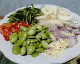 Foto langkah ke 2 dari resep Oseng Cumi Mercon.