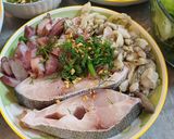 Hình bước làm 1 của món Lẩu cá thác lác chiên