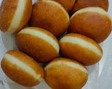Foto langkah ke 6 dari resep Donat Maizena.