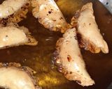 A picture of step 5 of Mawa Gujiya.