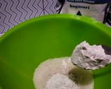 Foto langkah ke 1 dari resep Bolu kukus merah putih.