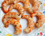 Foto del paso 2 de la receta: Arroz meloso de pulpo y gambones