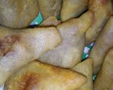 A picture of step 4 of Samosa.