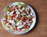 Foto del paso 4 de la receta: Ensalada de surimi con lechuga