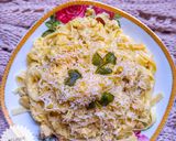 صورة لخطوة 6 من وصفة الفريدو فيتوتشيني المكرونة الايطالية بالصلصة البيضاء والدجاج 🍝