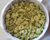 Foto del passaggio 2 della ricetta Pasticcio di orecchiette, un piatto antispreco, ricetta del riciclo 🌷